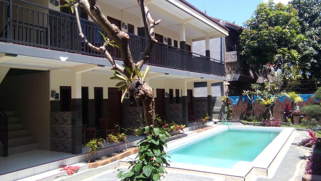 Jenny Bunker Homestay Kuta  Exterior photo