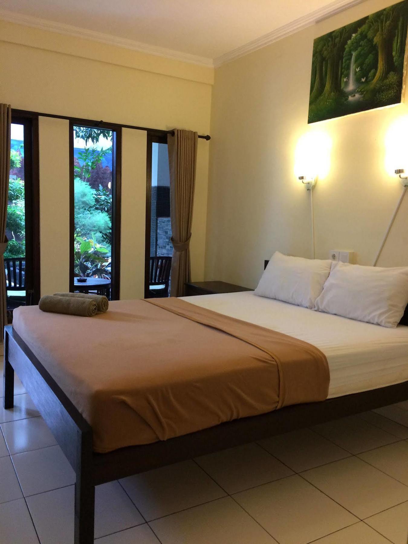 Jenny Bunker Homestay Kuta  Exterior photo